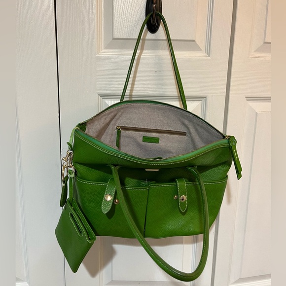 Dooney and Bourke purse. Green. Limited Edition. Extra pockets. NEVER USED. - Picture 8 of 10